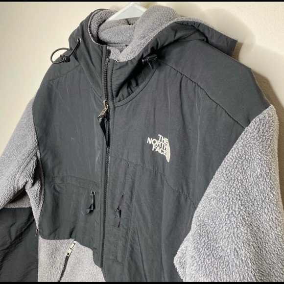 The North Face: Men’s Jacket - Picture 4 of 4